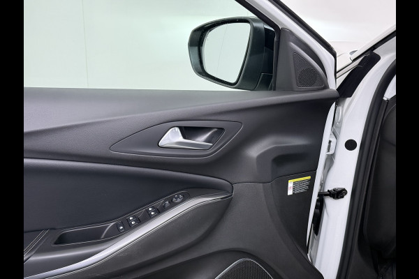 Opel Grandland X 1.6T 225pk PHEV Hybride AUT-8. Navi 360°Camera 1/2 Leer Apple Carplay Android Two-Tone AGR-Comfort Stoelen StoelverwarmingAuto E Elek.Achterklep Led Privacy Glas Lmv Isofix DAB Bluetooth Lane Assist Regen-Lichtsensor Keyless 1e Eigenaar Dealeronderhouden Origineel Nederlandse Auto € 46.000 nieuw!