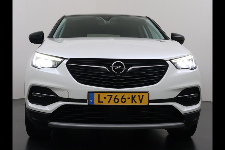 Opel Grandland X 1.6T 225pk PHEV Hybride AUT-8. Navi 360°Camera 1/2 Leer Apple Carplay Android Two-Tone AGR-Comfort Stoelen StoelverwarmingAuto E Elek.Achterklep Led Privacy Glas Lmv Isofix DAB Bluetooth Lane Assist Regen-Lichtsensor Keyless 1e Eigenaar Dealeronderhouden Origineel Nederlandse Auto € 46.000 nieuw!