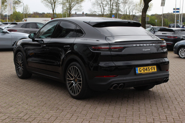 Porsche Cayenne Coupé 3.0 / 61.186 km! / Trekhaak / Camera / Panoramadak / Head-up / Luchtvering / Luxe Leder / Sportchrono / 21'' / Bose / Stuur+Stoelverwarming / Dodehoek / DAB / Cruise Control