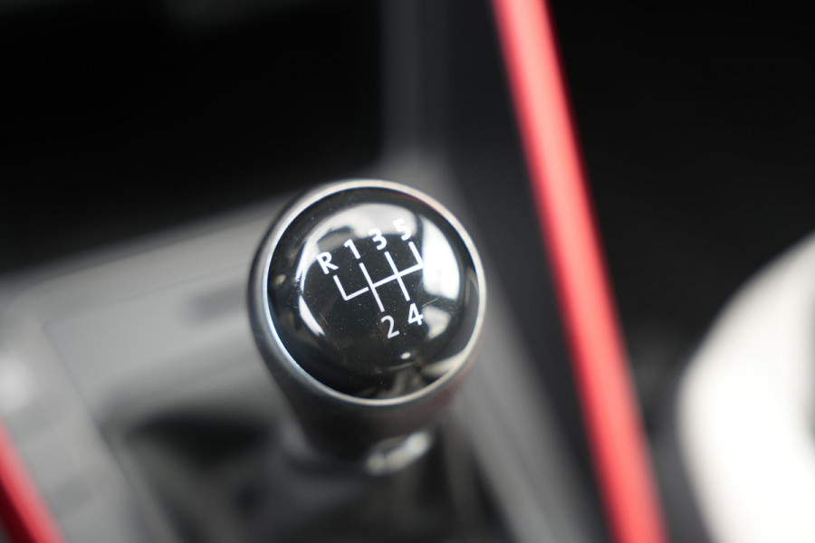 Volkswagen Polo 1.0 TSI Beats Airco Carplay Adaptieve Cruise