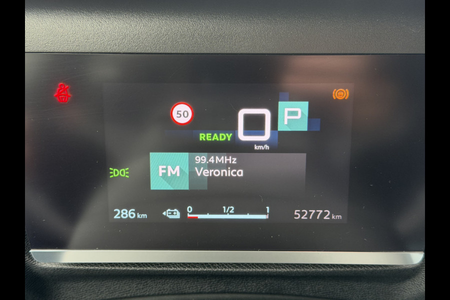 Citroën Ë-C4 Business 50 kWh (Camera - Navigatie - Automatische Airco - Apple Carplay - Parkeersensoren)