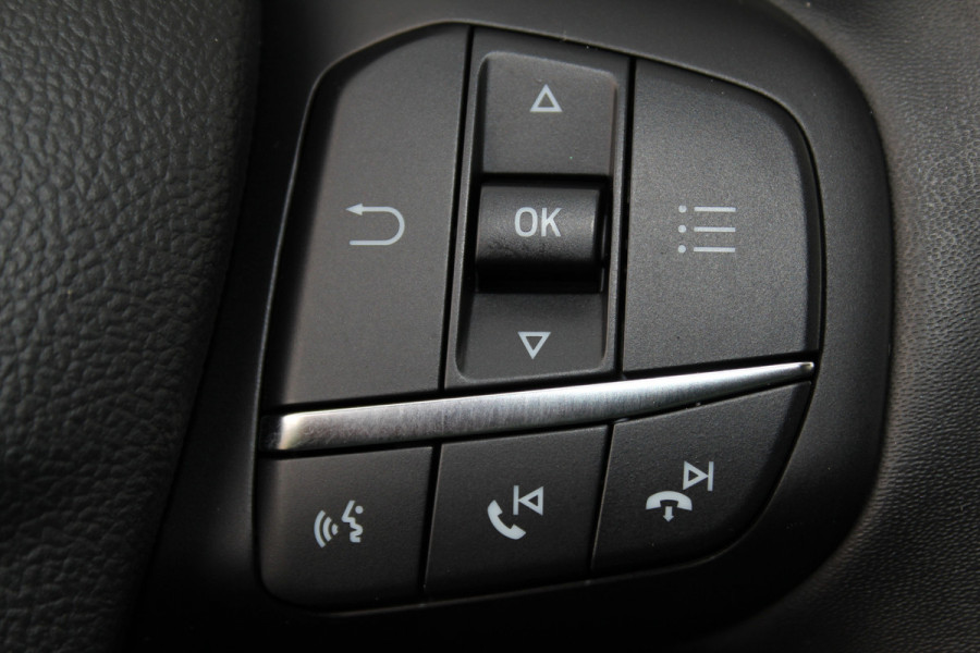 Ford Kuga 2.5-225pk PHEV 'Vignale' Plug-in Hybrid Automaat. Luxe hybride rijden voor een reëel bedrag ! Trekhaak, Adaptieve Cruise Cntrl, Climate Cntrl, Side- en lane assist, Head-Up display, Winter Pack, Driver Ass. Pack, Camera, Elektr. achterklep etc.