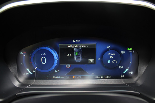 Ford Kuga 2.5-225pk PHEV 'Vignale' Plug-in Hybrid Automaat. Luxe hybride rijden voor een reëel bedrag ! Trekhaak, Adaptieve Cruise Cntrl, Climate Cntrl, Side- en lane assist, Head-Up display, Winter Pack, Driver Ass. Pack, Camera, Elektr. achterklep etc.