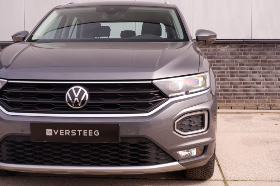 Volkswagen T-Roc 1.5 TSI Sport LED | Trekhaak | Carplay | Camera | Virtual Cockpit | PDC