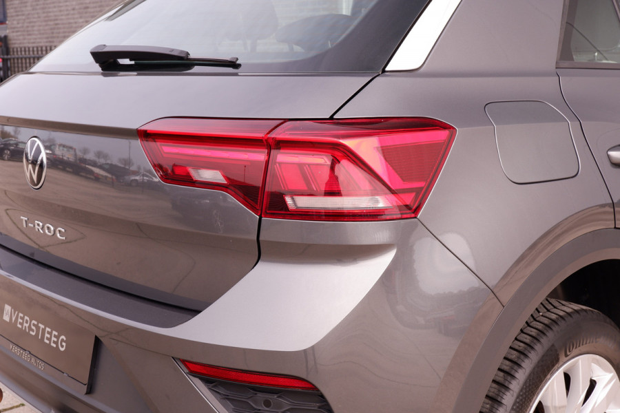 Volkswagen T-Roc 1.5 TSI Sport LED | Trekhaak | Carplay | Camera | Virtual Cockpit | PDC