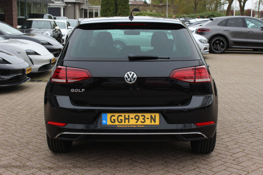 Volkswagen Golf 1.0 TSI Comfortline / Camera / CarPlay / 16'' / Navigatie / Parkeerhulp V+A / Getint glas / DAB / ACC