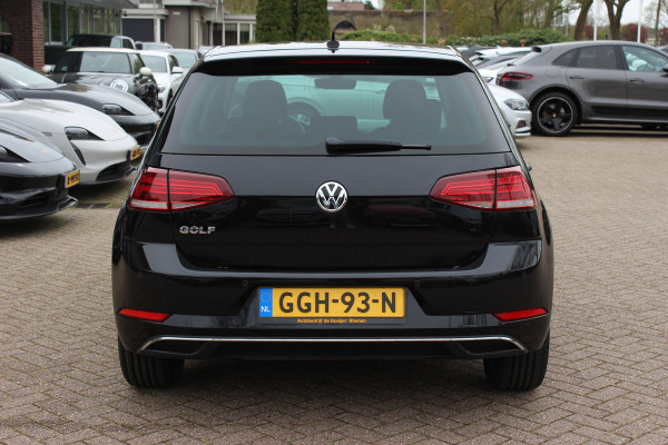 Volkswagen Golf 1.0 TSI Comfortline / Camera / CarPlay / 16'' / Navigatie / Parkeerhulp V+A / Getint glas / DAB / ACC