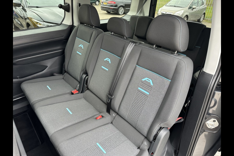 Ford GRAND TOURNEO CONNECT PHEV Active 7 ZITS!