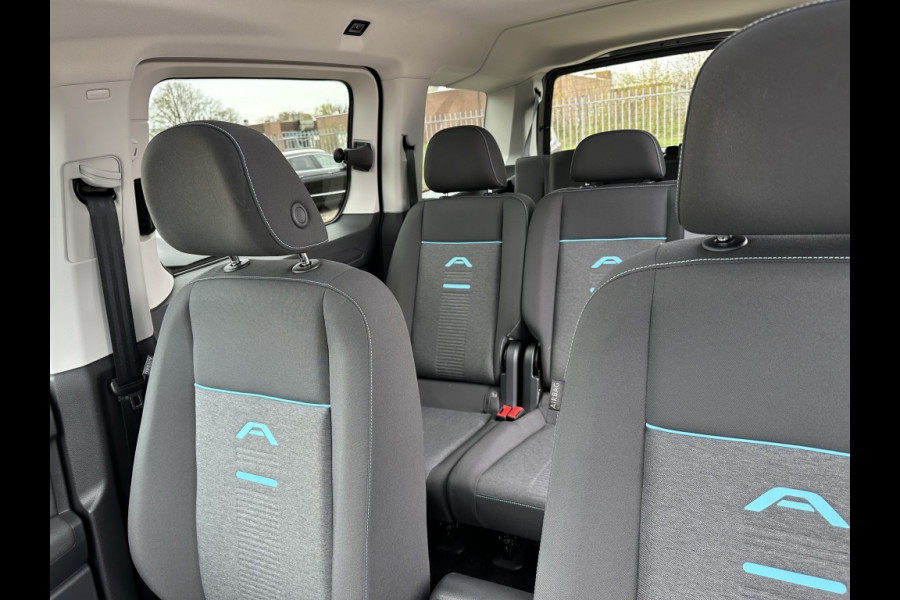 Ford GRAND TOURNEO CONNECT PHEV Active 7 ZITS!