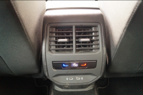 Seat Leon Sportstourer 1.0 TSI 110pk Style Business Intense -NAVI-ECC-CAM-