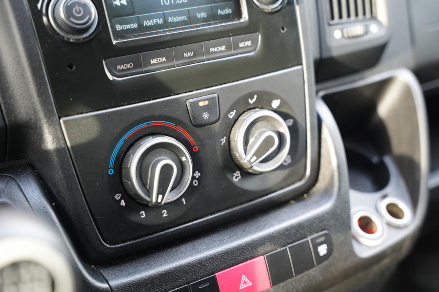 Citroën Jumper 35 2.0 BlueHDi L2H2 Zwaar Trekhaak PDC Airco Cruise Navi