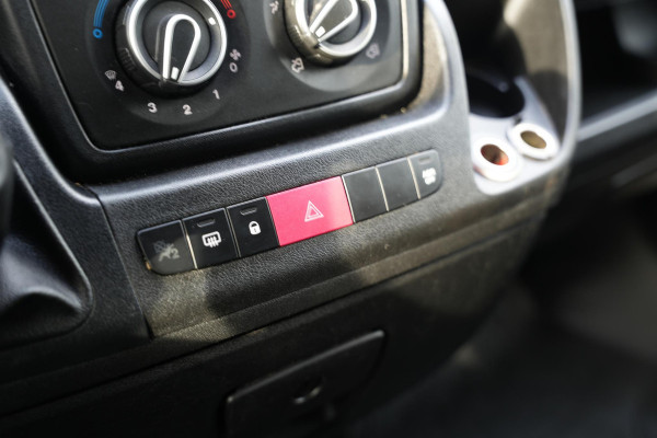 Citroën Jumper 35 2.0 BlueHDi L2H2 Zwaar Trekhaak PDC Airco Cruise Navi