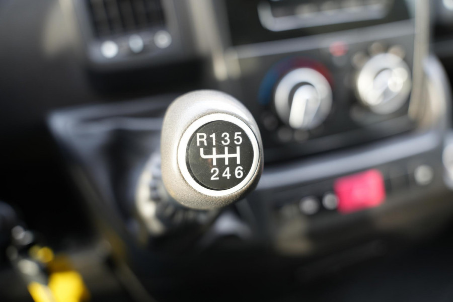 Citroën Jumper 35 2.0 BlueHDi L2H2 Zwaar Trekhaak PDC Airco Cruise Navi