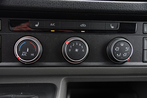 Volkswagen Crafter 35 2.0 TDI L3H2 PB Edition Camera, Cruise, Carplay, 177pk, LED, Stoelverwarming, Multimedia, Standkachel, Trekhaak, Uniek!