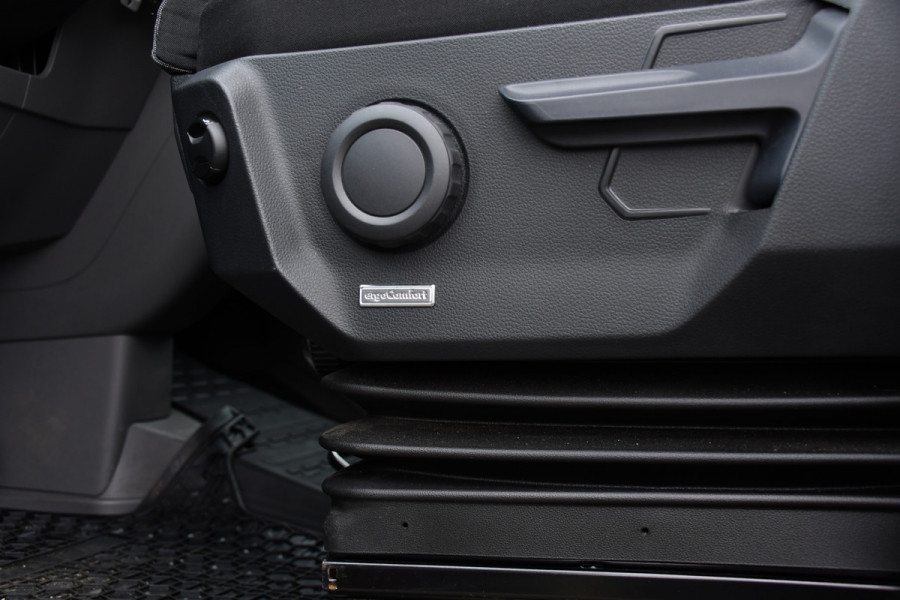 Volkswagen Crafter 35 2.0 TDI L3H2 PB Edition Camera, Cruise, Carplay, 177pk, LED, Stoelverwarming, Multimedia, Standkachel, Trekhaak, Uniek!