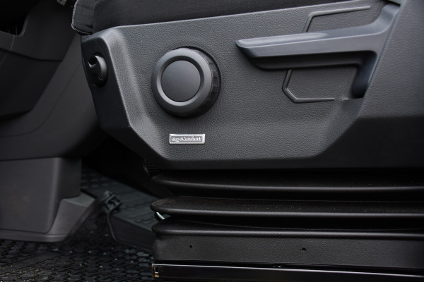 Volkswagen Crafter 35 2.0 TDI L3H2 PB Edition Camera, Cruise, Carplay, 177pk, LED, Stoelverwarming, Multimedia, Standkachel, Trekhaak, Uniek!