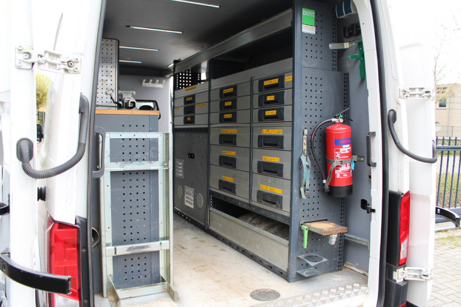 Volkswagen Crafter 50 2.0 TDi 130KW Euro6 L4H3 3,5T Trekhaak -- Bott werkplaats inrichting --