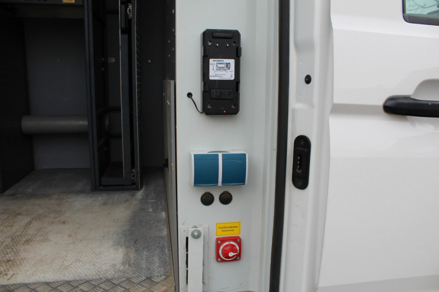 Volkswagen Crafter 50 2.0 TDi 130KW Euro6 L4H3 3,5T Trekhaak -- Bott werkplaats inrichting --