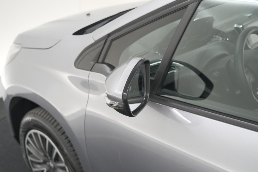 Peugeot 2008 PureTech 110 Blue Lion | Trekhaak | Apple Carplay | Parkeersensoren