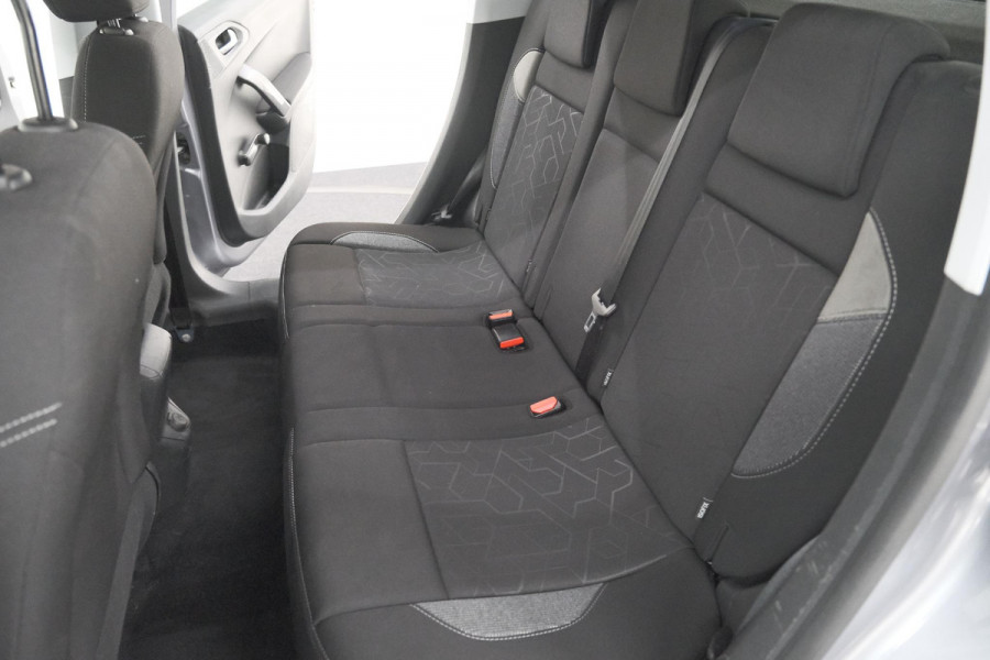 Peugeot 2008 PureTech 110 Blue Lion | Trekhaak | Apple Carplay | Parkeersensoren