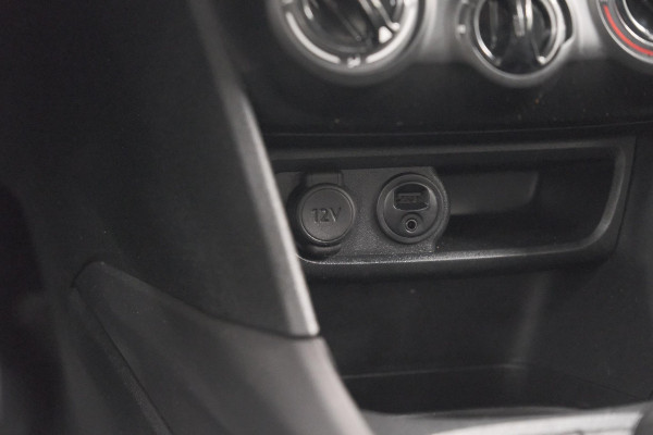 Peugeot 2008 PureTech 110 Blue Lion | Trekhaak | Apple Carplay | Parkeersensoren