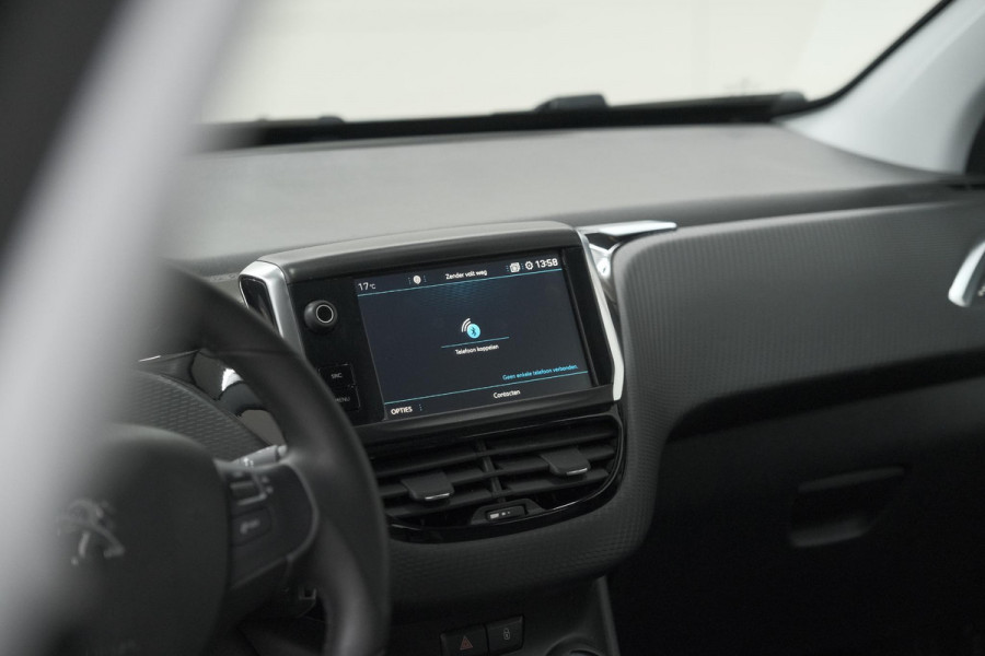 Peugeot 2008 PureTech 110 Blue Lion | Trekhaak | Apple Carplay | Parkeersensoren