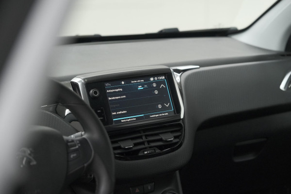 Peugeot 2008 PureTech 110 Blue Lion | Trekhaak | Apple Carplay | Parkeersensoren