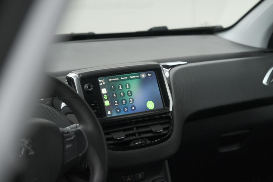 Peugeot 2008 PureTech 110 Blue Lion | Trekhaak | Apple Carplay | Parkeersensoren