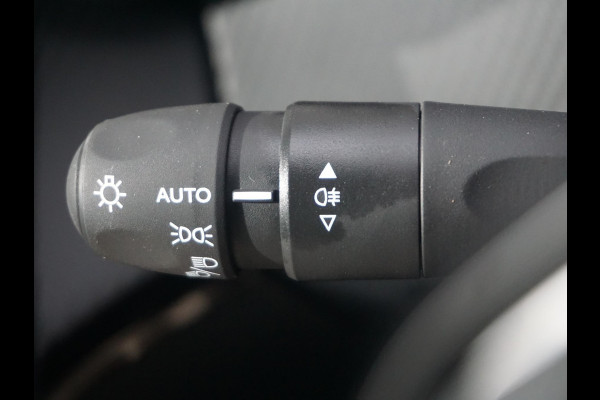 Peugeot 208 1.2 Hybrid 110 e-DCS6 Allure 360 Camera