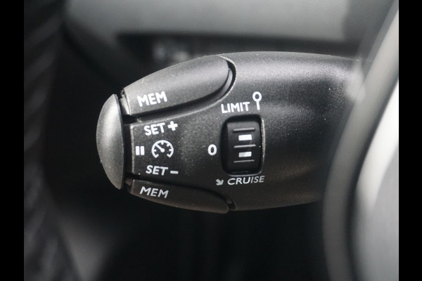 Peugeot 208 1.2 Hybrid 110 e-DCS6 Allure 360 Camera