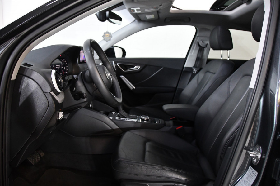 Audi Q2 35 TFSI S-Line, Pano, Camera, Navi