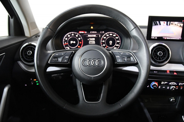 Audi Q2 35 TFSI S-Line, Pano, Camera, Navi