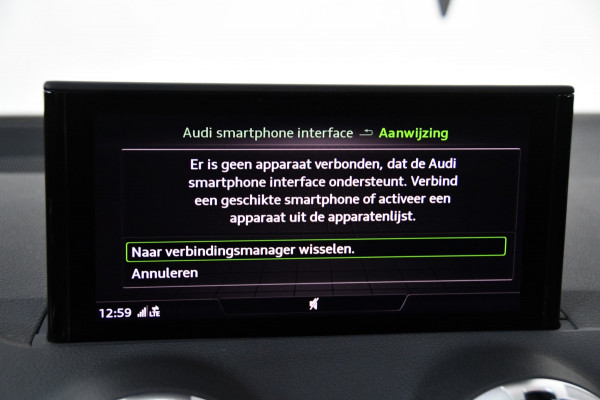 Audi Q2 35 TFSI S-Line, Pano, Camera, Navi
