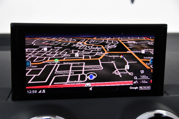 Audi Q2 35 TFSI S-Line, Pano, Camera, Navi