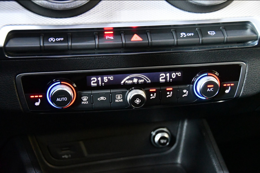 Audi Q2 35 TFSI S-Line, Pano, Camera, Navi