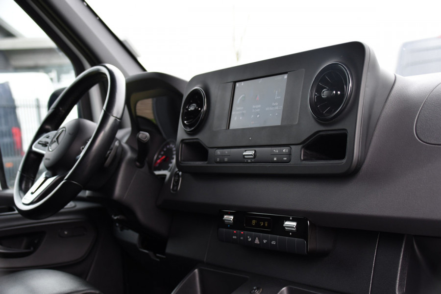 Mercedes-Benz Sprinter 516 2.2 CDI L2H1 DC PB Edition N1! Camera, Cruise, Carplay, 3500kg Trekhaak, Stoelverwarming, 164pk, geveerde stoel, Uniek!