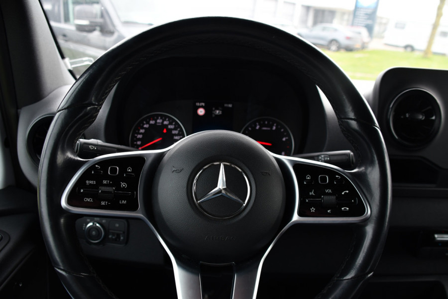 Mercedes-Benz Sprinter 516 2.2 CDI L2H1 DC PB Edition N1! Camera, Cruise, Carplay, 3500kg Trekhaak, Stoelverwarming, 164pk, geveerde stoel, Uniek!