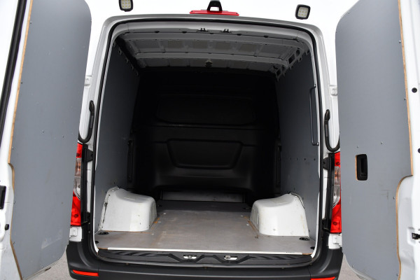 Mercedes-Benz Sprinter 516 2.2 CDI L2H1 DC PB Edition N1! Camera, Cruise, Carplay, 3500kg Trekhaak, Stoelverwarming, 164pk, geveerde stoel, Uniek!