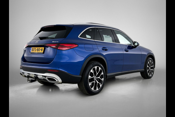 Mercedes-Benz GLC 300 e 4MATIC Plug-In Hybride Panorama Schuif-Kanteldak | Trekhaak | Memory Pakket | Stoel en Stuurverwarming. Inclusief 24 maanden MB Certified garantie voor Europa.