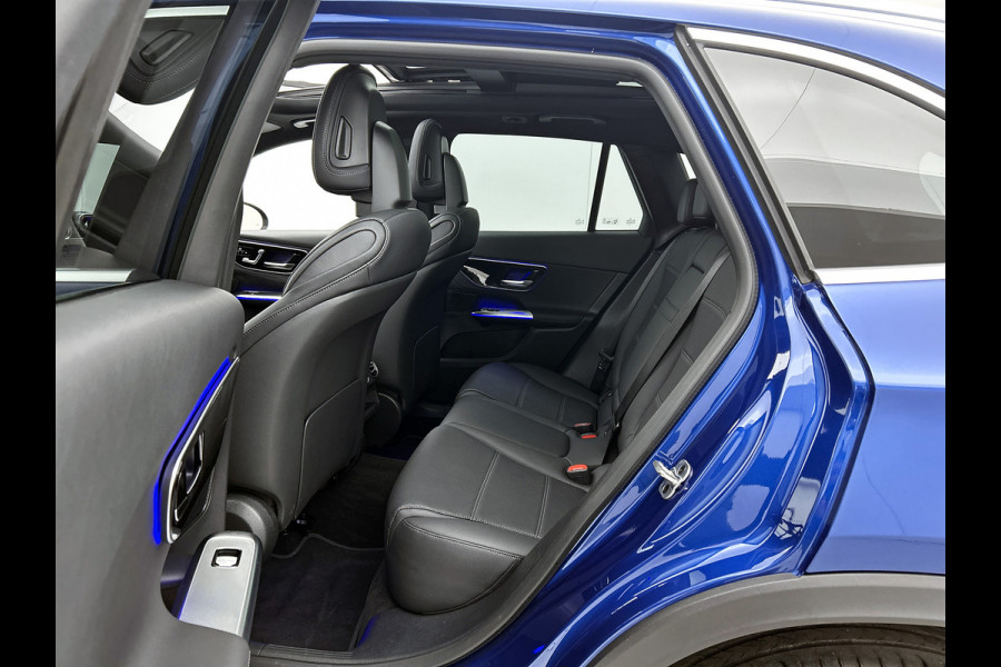 Mercedes-Benz GLC 300 e 4MATIC Plug-In Hybride Panorama Schuif-Kanteldak | Trekhaak | Memory Pakket | Stoel en Stuurverwarming. Inclusief 24 maanden MB Certified garantie voor Europa.