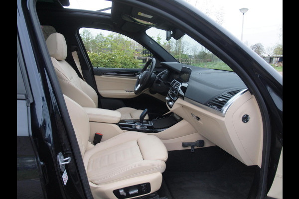 BMW iX3 High Executive 80 kWh | Panoramadak | Trekhaak | Head-Up Display | 360 Camera | Harman Kardon | Sfeerverlichting |