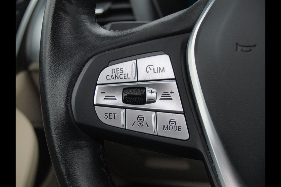 BMW iX3 High Executive 80 kWh | Panoramadak | Trekhaak | Head-Up Display | 360 Camera | Harman Kardon | Sfeerverlichting |