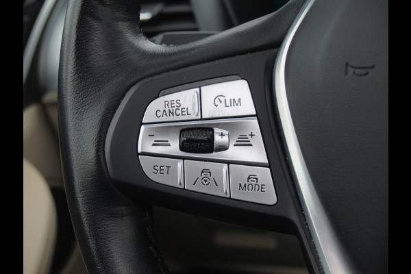 BMW iX3 High Executive 80 kWh | Panoramadak | Trekhaak | Head-Up Display | 360 Camera | Harman Kardon | Sfeerverlichting |