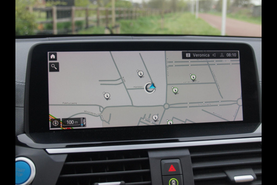 BMW iX3 High Executive 80 kWh | Panoramadak | Trekhaak | Head-Up Display | 360 Camera | Harman Kardon | Sfeerverlichting |