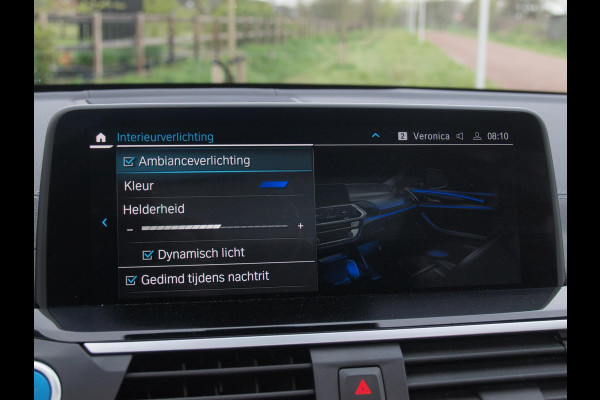 BMW iX3 High Executive 80 kWh | Panoramadak | Trekhaak | Head-Up Display | 360 Camera | Harman Kardon | Sfeerverlichting |