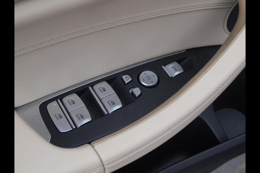 BMW iX3 High Executive 80 kWh | Panoramadak | Trekhaak | Head-Up Display | 360 Camera | Harman Kardon | Sfeerverlichting |