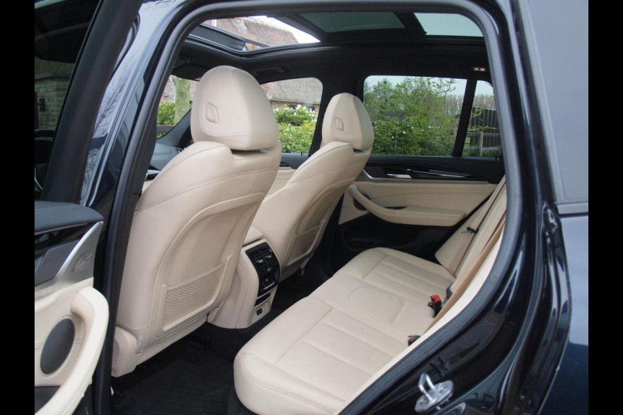 BMW iX3 High Executive 80 kWh | Panoramadak | Trekhaak | Head-Up Display | 360 Camera | Harman Kardon | Sfeerverlichting |