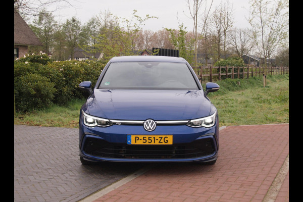 Volkswagen Golf 1.5 eTSI R-Line | Camera | Sfeerverlichting | Apple Carplay | Virtual Cockpit |