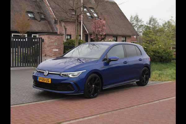 Volkswagen Golf 1.5 eTSI R-Line | Camera | Sfeerverlichting | Apple Carplay | Virtual Cockpit |