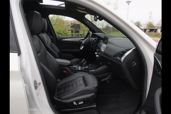 BMW iX3 High Executive 80 kWh | Panoramadak | Trekhaak | Head-Up Display | 360 Camera | Harman Kardon | Sfeerverlichting |